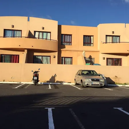 Vv Casa Josue * 科斯塔卡莱塔